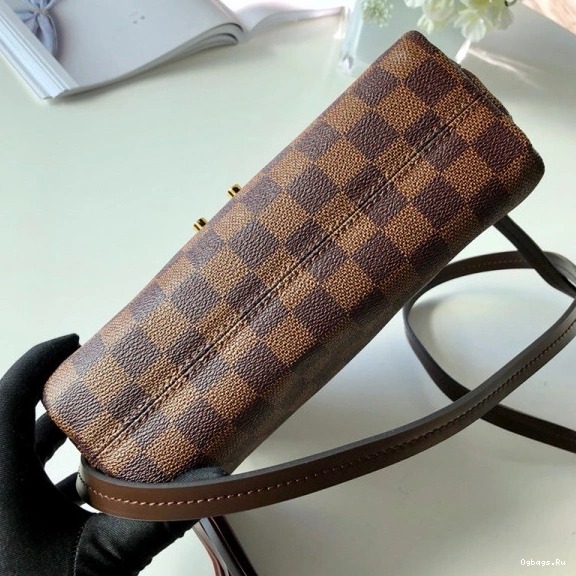 Vuitton CROISETTE Louis 0524
